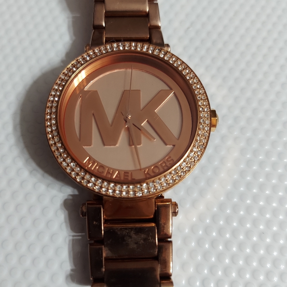 Michael Kors Rose Gold/Quartz & Pave' Bezel Bracelet Watch - Picture 6 of 8